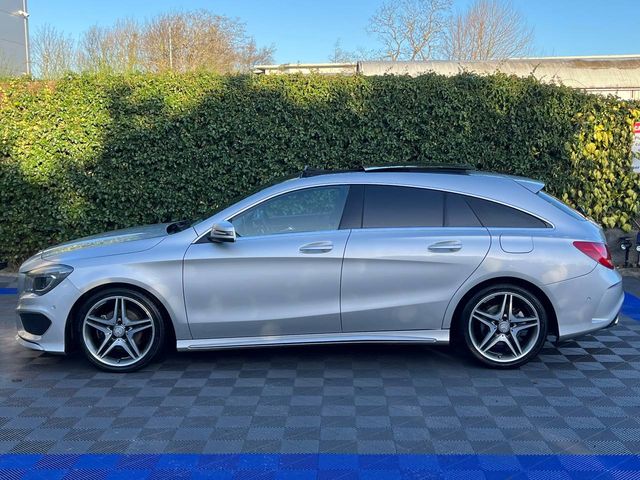 Image for 2015 Mercedes-Benz CLA Class CLA180 SHOOTING BRAKE AMG-LINE 1.6 AUTO // PANORAMIC SUNROOF // FULL SERVICE HISTORY // 