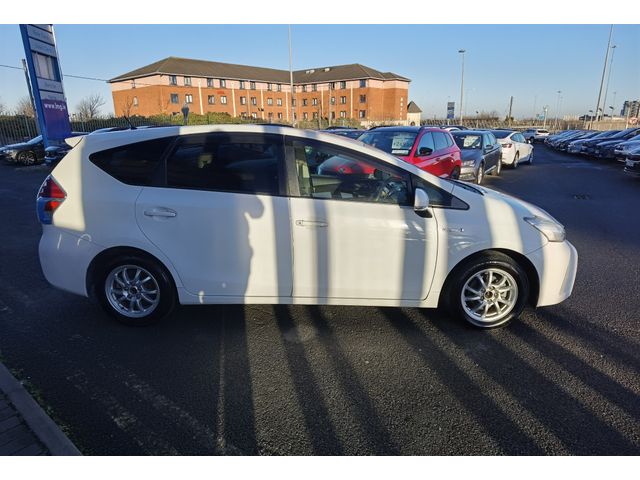 Image for 2015 Toyota Prius 1.8 ALPHA AUTOMATIC PETROL HYBRID **7 SEATER** - FINANCE AVAILABLE - CALL US TODAY ON 01 492 6566 OR 087-092 5525