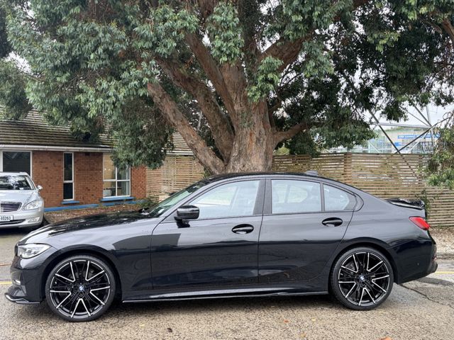 Image for 2022 BMW 3 Series 318D. HEATED SEATS . LEATHER SEATS