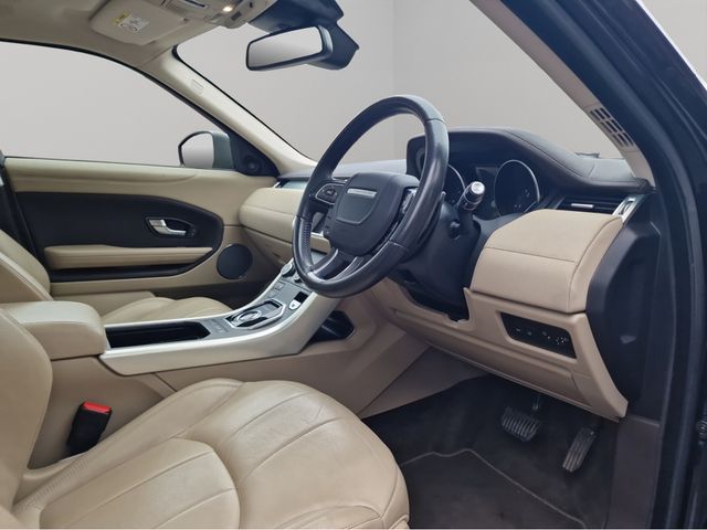 Image for 2019 Land Rover Range Rover Evoque EVO TD4 SPECIAL EDITION * AUTOMATIC * BLACK / CREAM LEATHER * PAN ROOF * HEATED SEATS * REVERSE CAMERA * BEST AVAILABLE * 