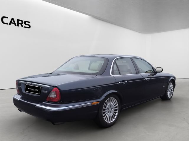 Image for 2007 Jaguar XJ6 2.7 XJ6 TDV6 -- HIGH SPEC -- SOVEREIGN 