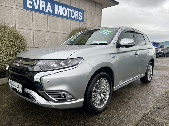 Image for 2020 Mitsubishi Outlander G 4WD AUTOMATIC PHEV 2.4 PETROL //HIGH SPEC//HALF LEATHER ELECTRIC HEATED SEATS//HEATED STEERING WHEEL//REVERSE CAMERA//KEYLESS ENTRY//