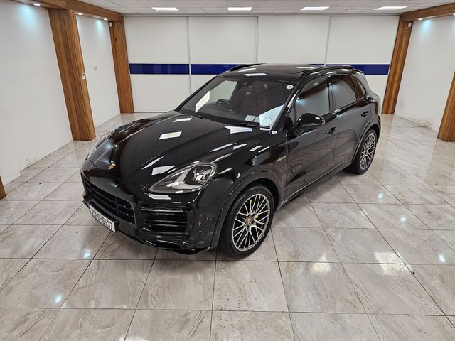 Image for 2023 Porsche Cayenne PLATINUM EDITION