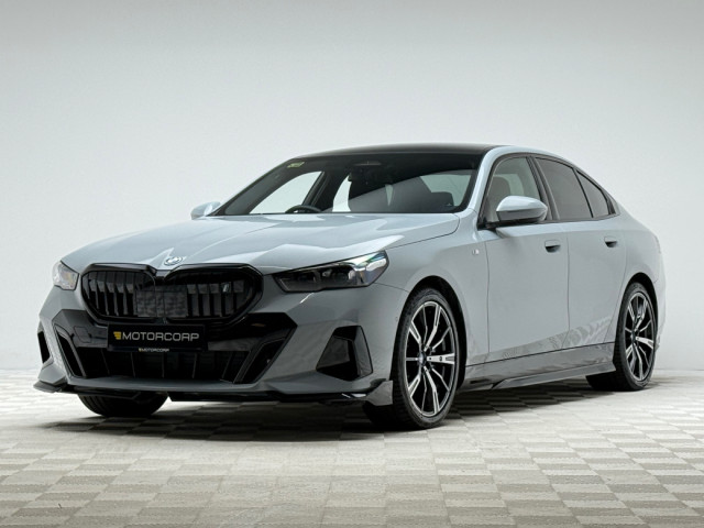 Image for 2024 BMW i5 40 M SPORT EDRIVE *PAN ROOF*