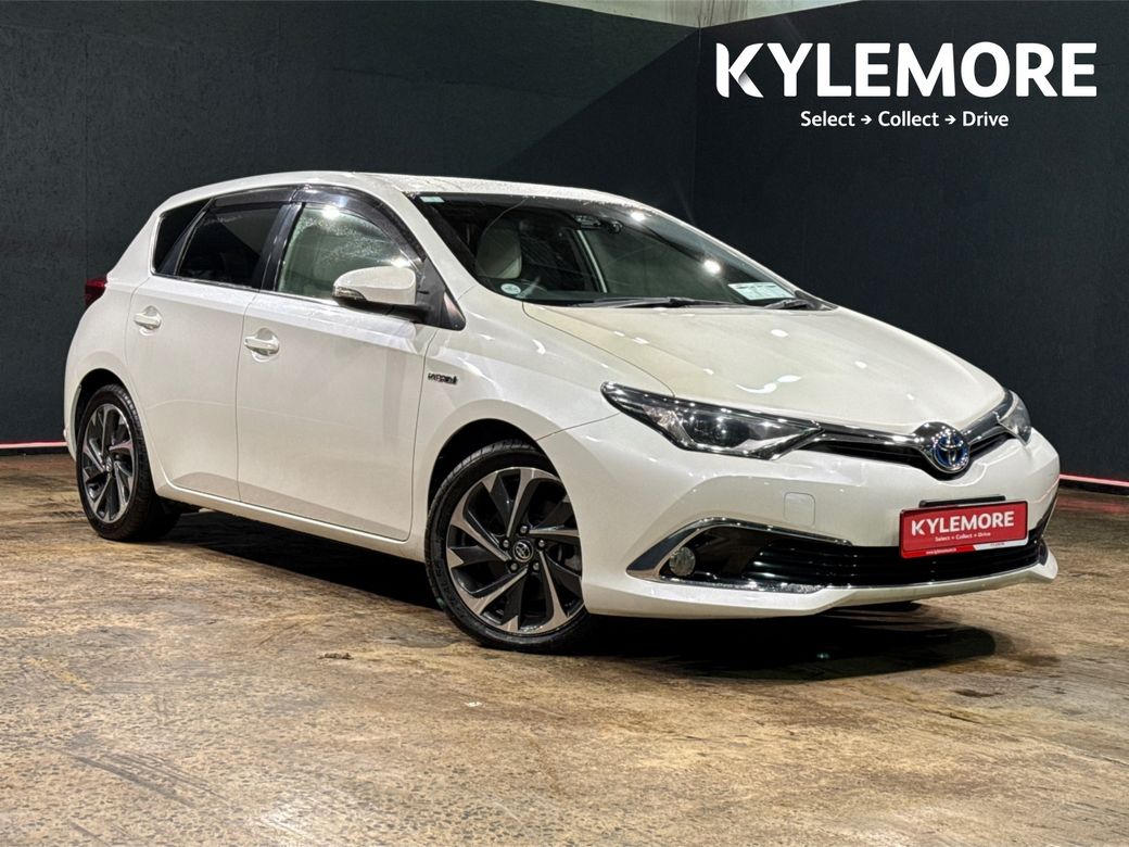 Image for 2018 Toyota Auris HYBRID 1.8L AUTOMATIC - DIAMOND CUT FACTORY ALLOYS - WHITE LEATHER HEATED SEATS - REVERSE CAMERA - CRUISE CONTROL