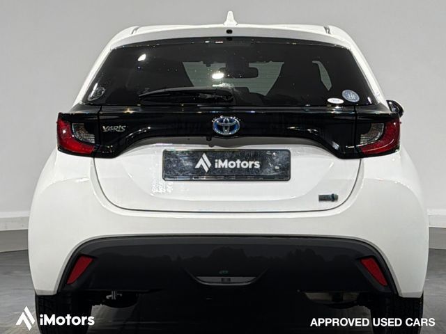 Image for 2023 Toyota Yaris HYBRID X