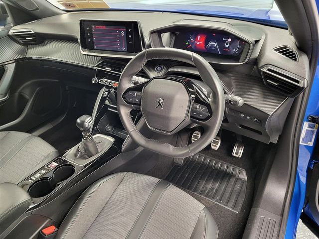 Image for 2023 Peugeot 2008 1.2 Puretech 100bhp Allure From €63 Per Week