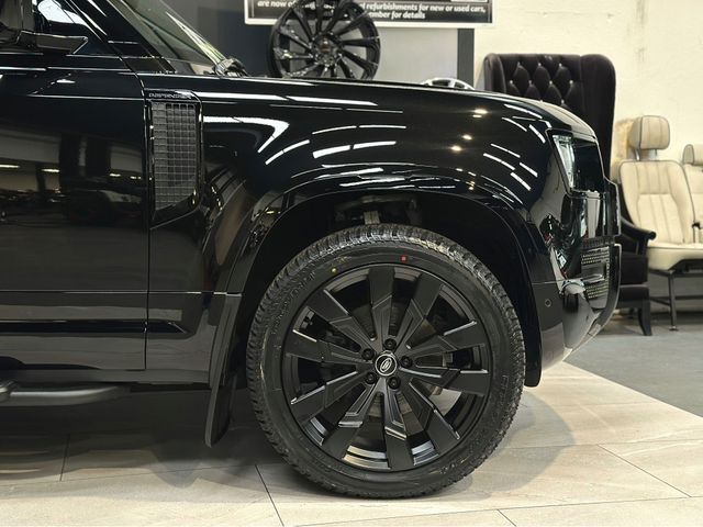 Image for 2025 Land Rover Defender 110 3.0 D250 HARD TOP DYNAMIC SE 3 SEATS
