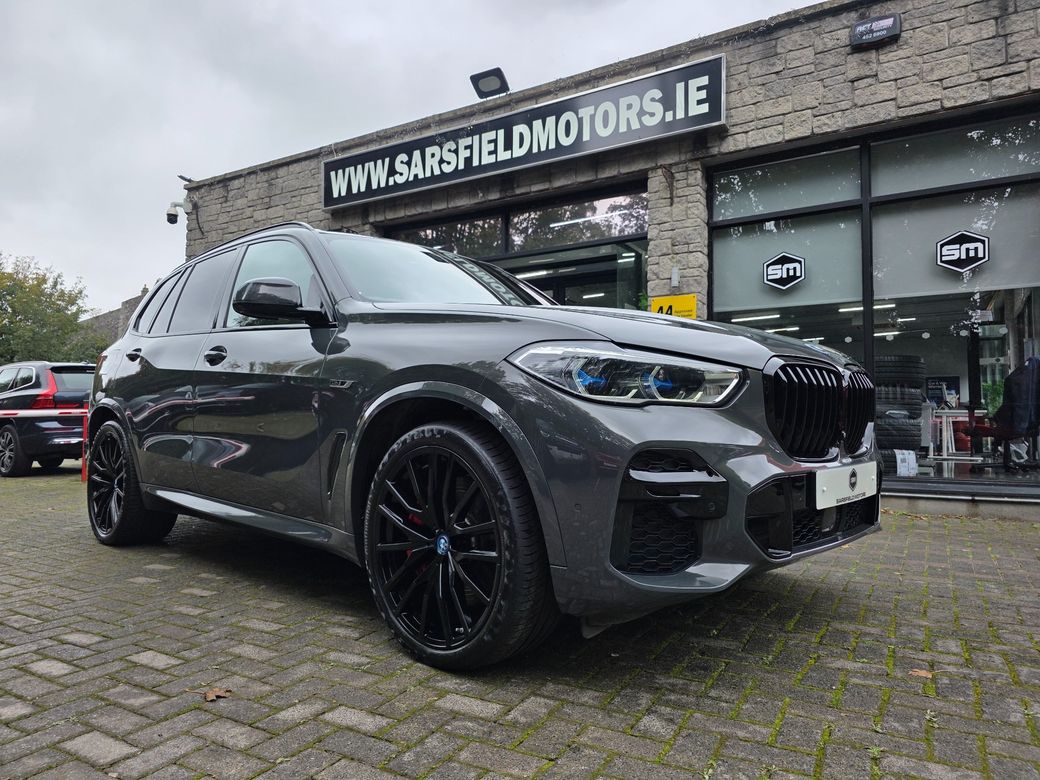 Image for 2023 BMW X5 XDRIVE45E M SPORT. DRAVIT GREY. SKY LOUNGE. TECH PACK. PRO PACK. COMFORT PACK. SIMI. AA APPROVED.