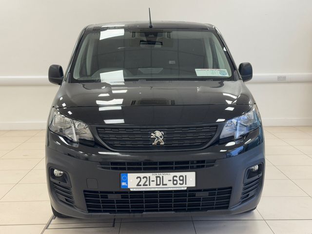Image for 2022 Peugeot Partner 