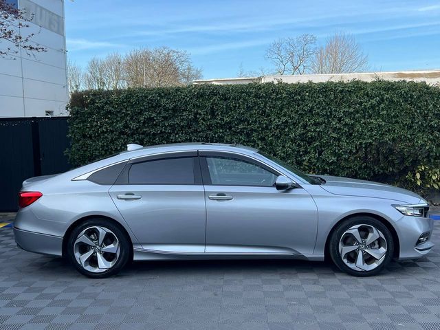 Image for 2020 Honda Accord 2.0 HYBRID ** HUGE SPEC ** // OPENING SUNROOF // LEATHER HEATED SEATS // HEADS-UP DISPLAY