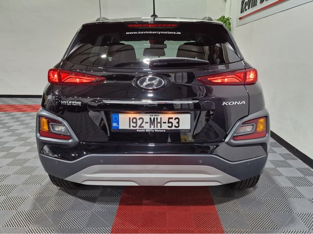 Image for 2019 Hyundai Kona 1.0 KAUAI EXECUTIVE 6 SPEED MANUAL **ORIGINAL IRISH CAR / LOW MILEAGE / APPLE CARPLAY & ANDROID AUTO / CRUISE CONTROL / HEATED FRONT SEATS / REVERSE CAMERA / REAR PARKING ASSIST / REAR PRIVACY GLASS**