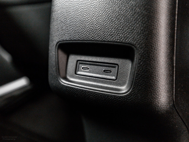 Image for 2026 Citroen C3 ë-Plus 44kWh 115HP - Bi-Tone