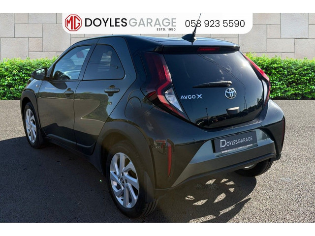 Image for 2022 Toyota Aygo 1.0 VVT-i x-play Smartphone