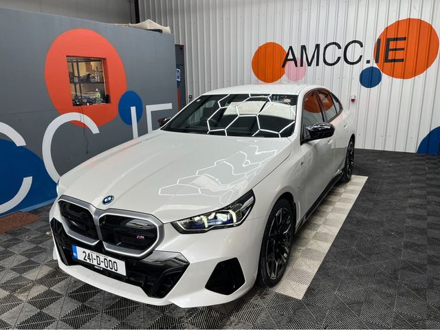 Image for 2024 BMW i5 €69950 2024 BMW i5 M60 XDRIVE AUTOMATIC / CRUISE CONTROL / 360° CAMERA / ELECTRIC MEMORY & HEATED SEATS / APPLE CARPLAY / AMBIENT LIGHTS / HEATED REAR SEATS