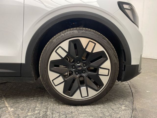 Image for 2026 Ford Explorer Premium 77kWh Extended Range RWD