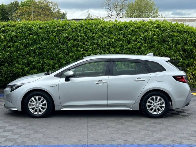 Image for 2020 Toyota Corolla TOURING 1.8 HYBRID // NEW 2 YEAR NCT // 15" ALLOYS // DUAL ZONE CLIMATE CONTROL