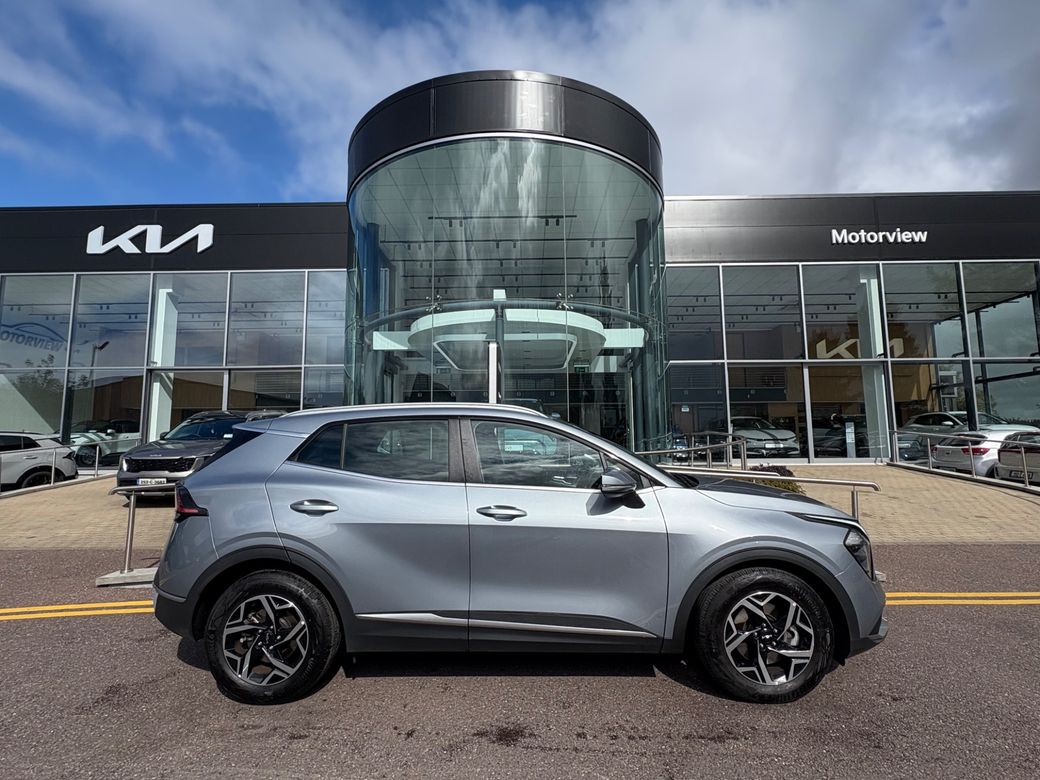 Image for 2025 Kia Sportage reserved cod Premium Spec MY25 05dr, apple carplay, sat nav, **warranty till 2032** touch screen infotainment system, reversing camera, ** 2 year AA** 