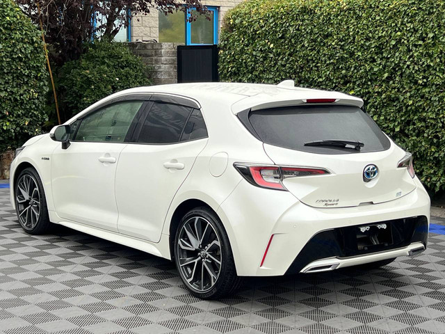 Image for 2018 Toyota Corolla SPORT 1.8 HYBRID AUTO // REVERSE CAMERA // ADAPTIVE CRUISE CONTROL // DIAMOND CUT ALLOYS
