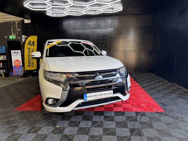 Image for 2017 Mitsubishi Outlander phev