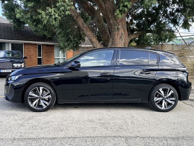Image for 2023 Peugeot 308 1.6 Allure.2 KEYS. APPLE CARPLAY