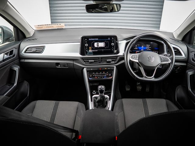 Image for 2023 Volkswagen T-Roc Life 1.0 TSI M6F 110HP 5DR