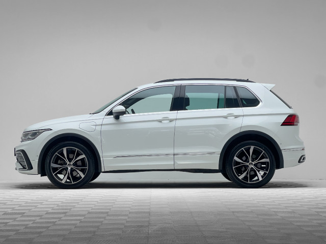 Image for 2023 Volkswagen Tiguan R-LINE TSI DSG