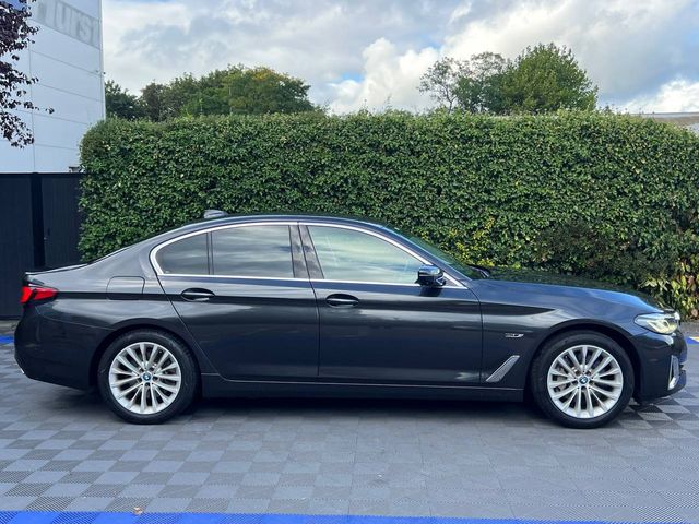 Image for 2022 BMW 5 Series 530e LUXURY LINE 2.0 HYBRID // HERADS-UP DISPLAY // FULL SERVICE HISTORY // 360 PARKING CAMERAS