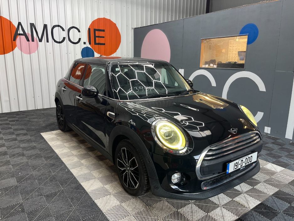 Image for 2019 Mini Cooper 2019 MINI COOPER 1.5 AUTOMATIC / CRUISE CONTROL / PARKING CAMERA AND MORE