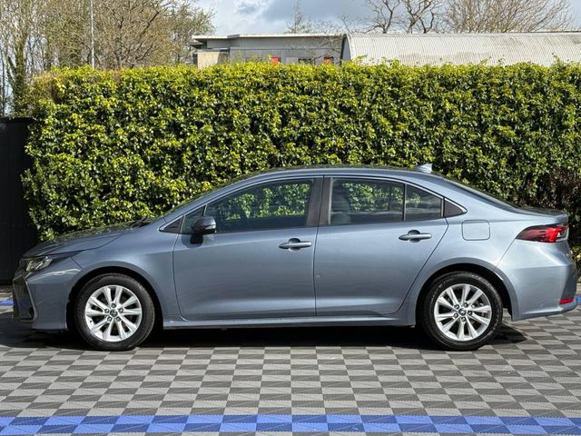Image for 2023 Toyota Corolla LUNA 1.8 HYBRID // APPLE CARPLAY/ANDROID AUTO // DIGITAL CLUSTER // ADAPTIVE CRUISE CONTROL
