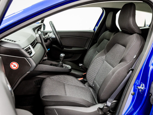 Image for 2022 Renault Clio **Supe low mileage** Dynamique 1.0 Petrol 90HP