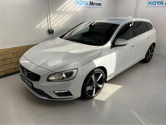 Image for 2016 Volvo V60 2.0 D4 R-DESIGN DIESEL AUTO // FULL LEATHER ELECTRIC SEATS // REVERSING CAMERA // CRUISE CONTROL // LANE ASSIST // COLLISION WARNING SYSTEM // TOP SPEC // UPGRADED ALLOYS