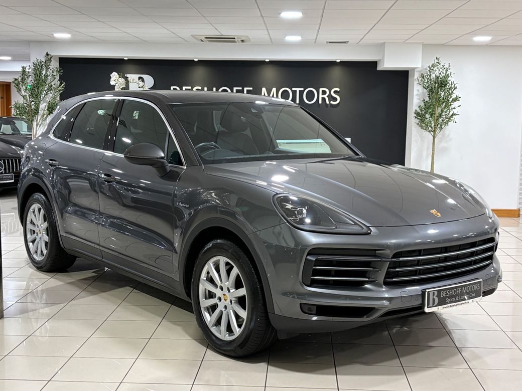 Image for 2022 Porsche Cayenne 3.0 V6 E-HYBRID=1 OWNER//IRISH JEEP//€150 ROAD TAX=FULL PORSCHE SERVICE HISTORY=TAILORED FINANCE PACKAGES AVAILABLE=TRADE IN'S WELCOME