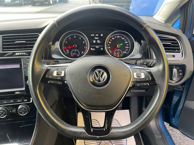Image for 2015 Volkswagen Golf HIGHLINE 1.4 TSI AUTO // LOW MILEAGE // FULL SERVICE HISTORY // LEATHER HEATED SEATS 