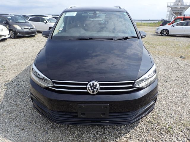 Image for 2018 Volkswagen Touran 7 SEATER=1.4 TSI COMFORTLINE PRO PLUS PETROL AUTOMATIC // REVERSING CAMERA // CRUISE CONTROL // LANE ASSIST // TOP SPEC // UPGRADED ALLOYS // FOGS // VW MATRIX LIGHTING // FULL PRIVACY PACK