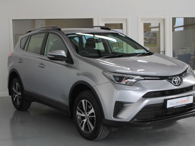 Image for 2017 Toyota Rav4 RAV4 2.0 D4D Luna 4DR