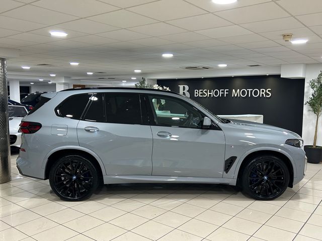 Image for 2025 BMW X5 XDRIVE50E M SPORT//MANUFACTURER WARRANTY UNTIL 2028//LOW MILES//HUGE SPEC=ONLY €140 ANNUAL ROAD TAX//TAILORED FINANCE PACKAGES AVAILABLE=TRADE INS WELCOME