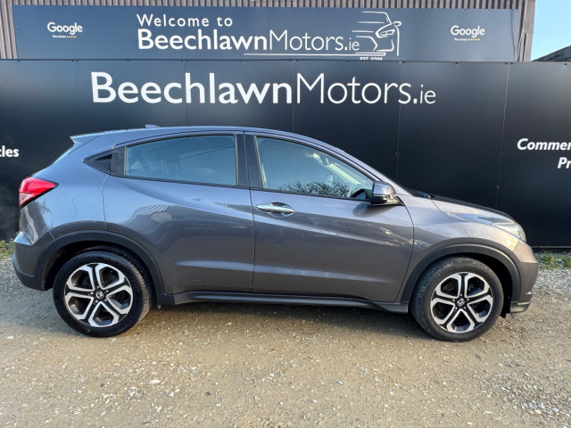 Image for 2018 Honda HR-V 1.5i VTEC ES 5DR // LOW MILEAGE // EXCELLENT CONDITION // GREAT DOCUMENTED SERVICE HISTORY // 07/26 NCT AND €280 ROAD TAX // 