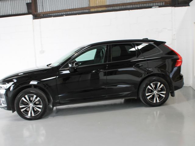 Image for 2022 Volvo XC60 B4 Core 5DR Auto