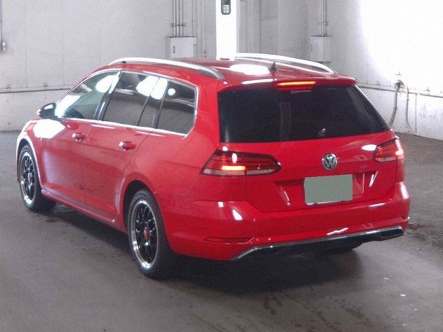 Image for 2018 Volkswagen Golf COMFORT LINE - CRUISE CONTROL - REVERSE CAMERA - HUGE BOOT SPACE