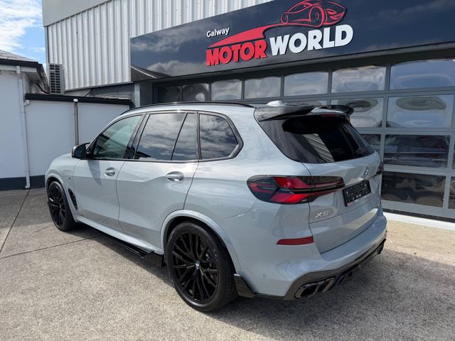 Image for 2026 BMW X5 X DRIVE 50E M SPORT PRO & TECH 