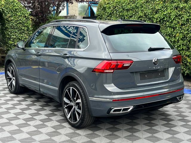 Image for 2024 Volkswagen Tiguan R-LINE 1.4 HYBRID // R-LINE HEATED SEATS // 360 PARKING SENSORS // APPLE CARPLAY/ANDROID AUTO