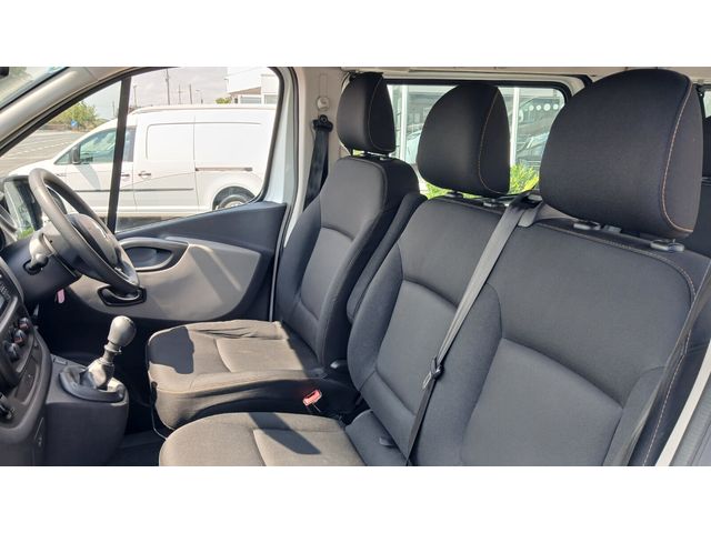 Image for 2017 Renault Trafic 