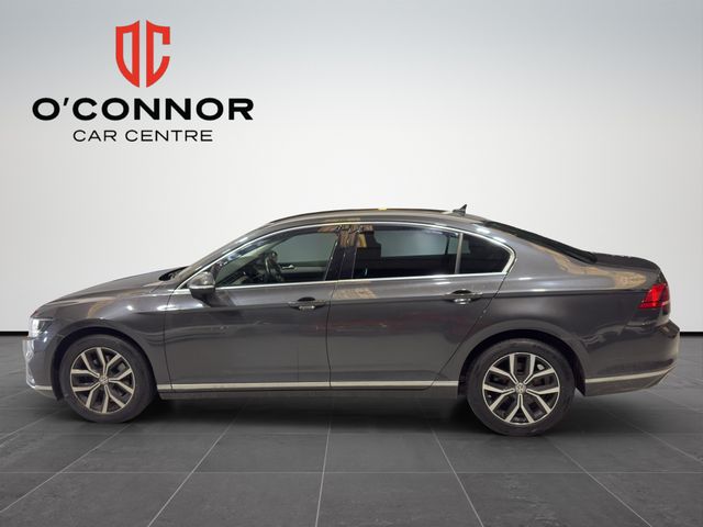 Image for 2019 Volkswagen Passat "Manual drive, timeless looks — this Passat never goes out of style"