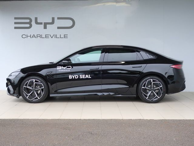 Image for 2026 BYD Seal 82.5kWh Design RWD