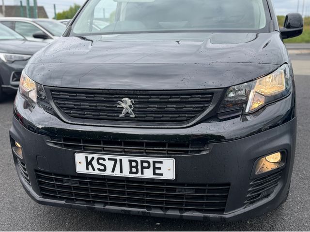 Image for 2022 Peugeot Partner BLUEHDI PROFESSIONAL PREMIUM L1