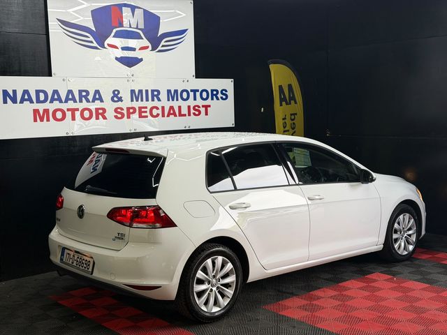 Image for 2017 Volkswagen Golf Trendline