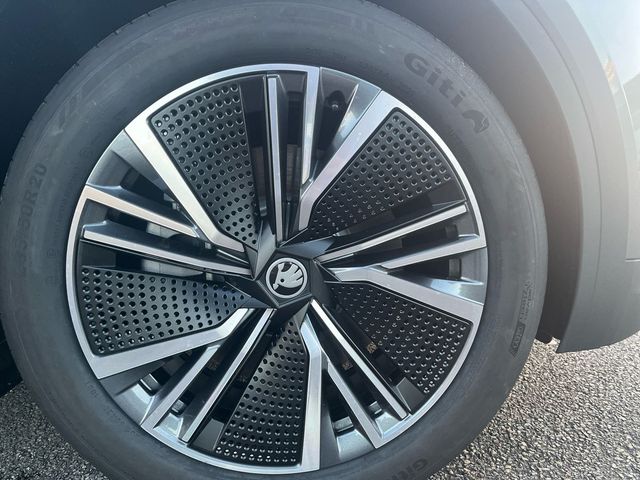 Image for 2026 Skoda Elroq 85