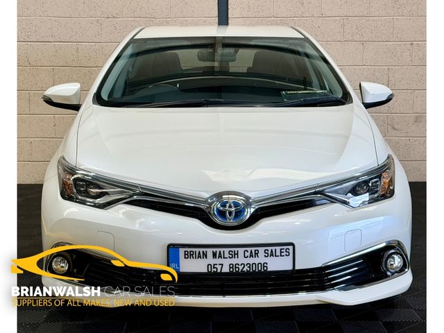 Image for 2016 Toyota Auris Hybrid