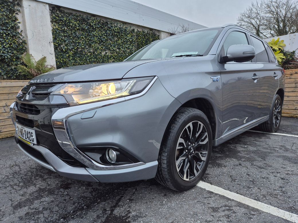 Image for 2017 Mitsubishi Outlander 2.0 PHEV / JURO HI-SPEC / TAX €170 REF: 171MO2425